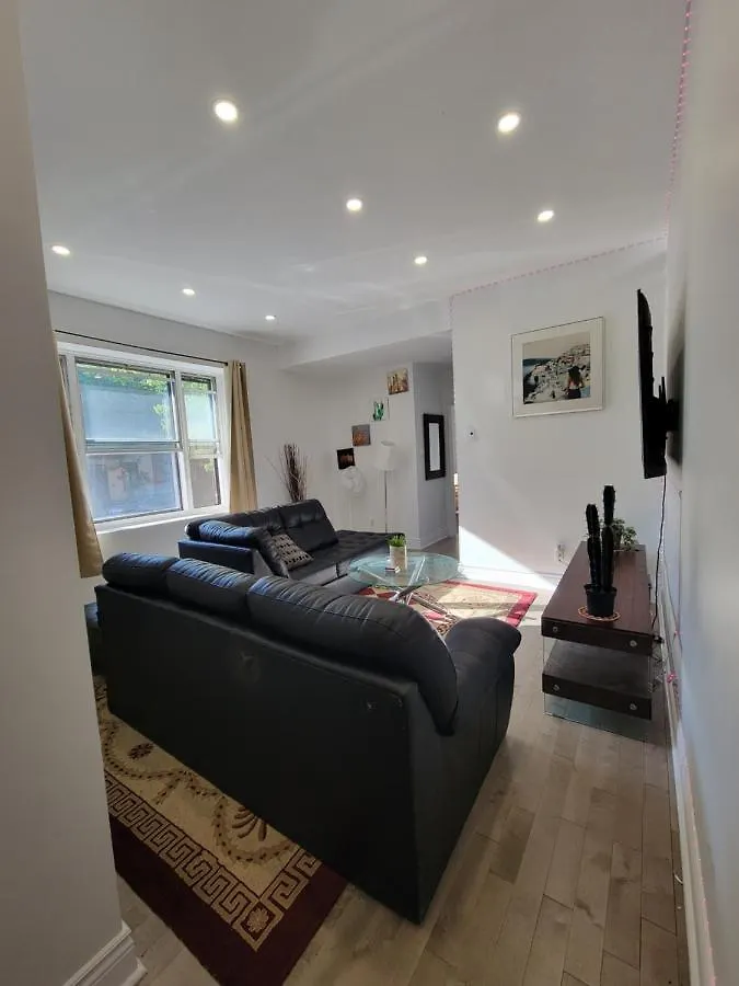 Séjour chez l'habitant Cozy Full Unit Condo Luxury For 2-3 People Montréal